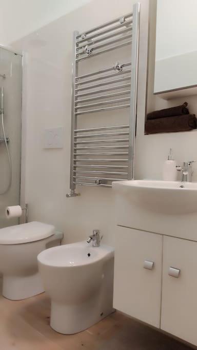 Homeliri Isola di Liri Bagian luar foto