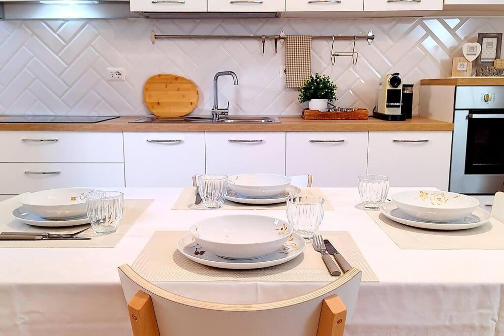 Homeliri Isola di Liri Bagian luar foto